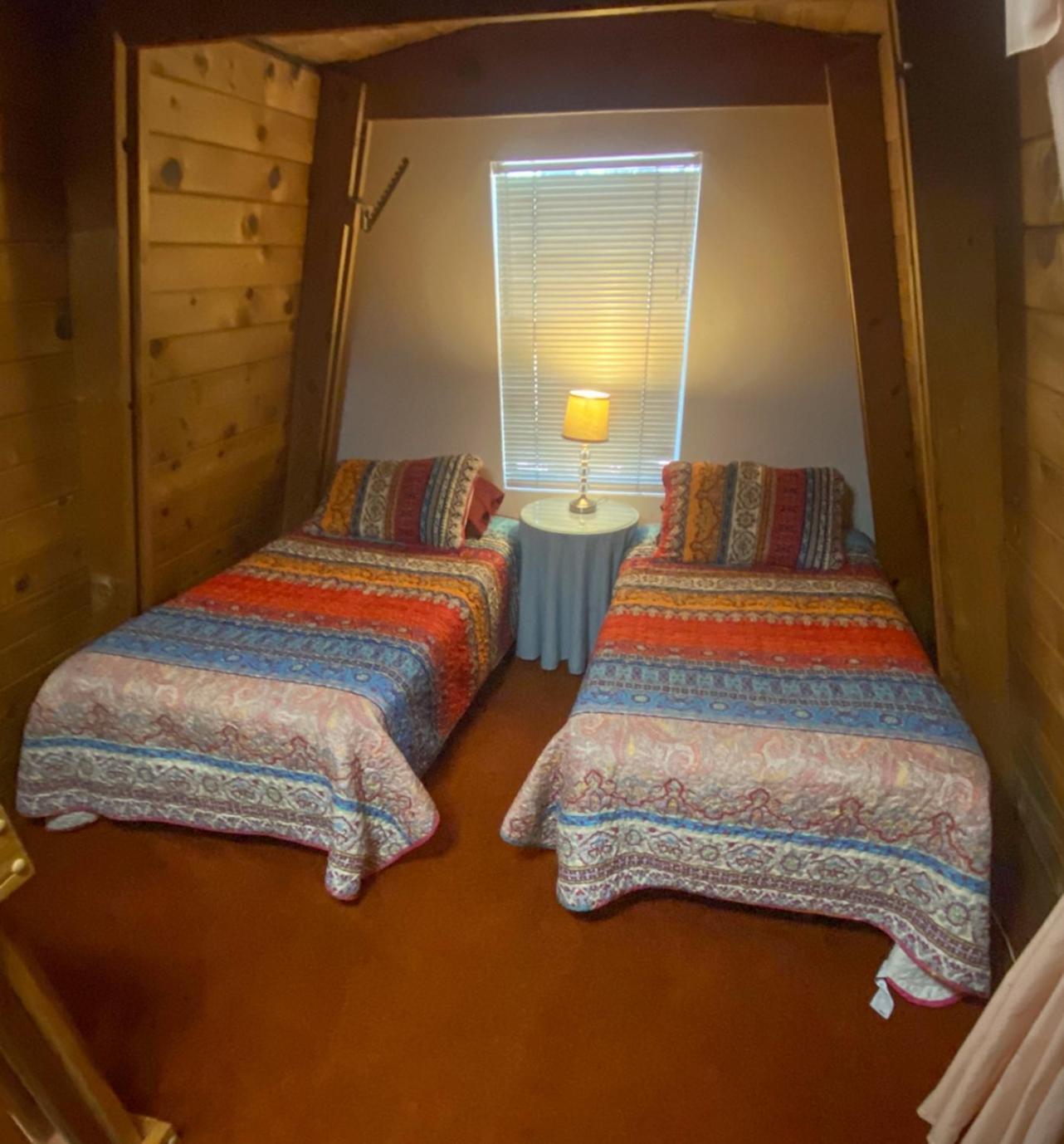 Rustic Cabin 2 - Two Bedroom Forest Lakes Estates Bagian luar foto